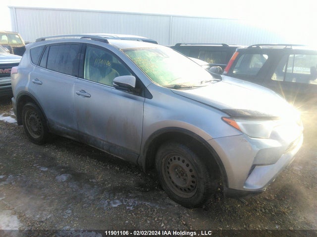 Toyota RAV4 LE 2017 2T3BFREV5HW584595 main image
