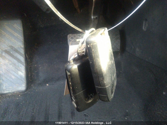 3VWE57BU1KM217893 Volkswagen JETTA SEL