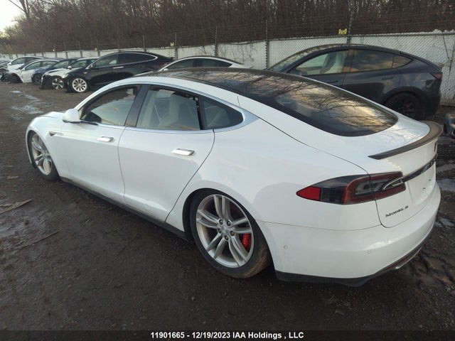 5YJSA1H42FF085436 Tesla Model S P85d
