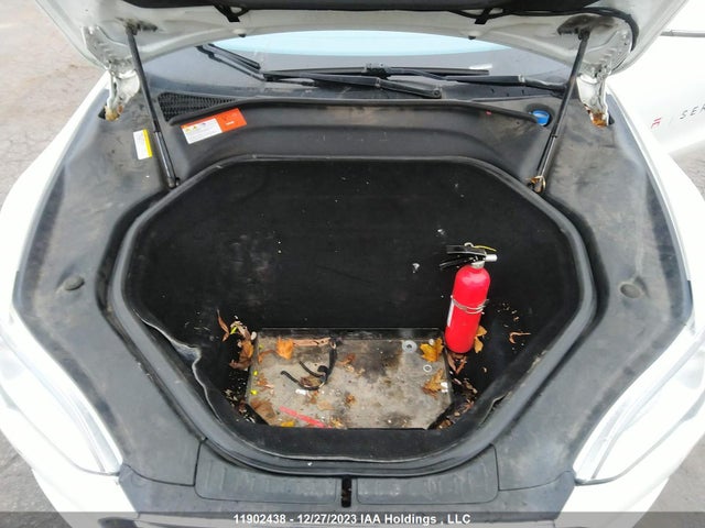Tesla Model S 85d 2015 5YJSA4H26FFP75979 Image 10