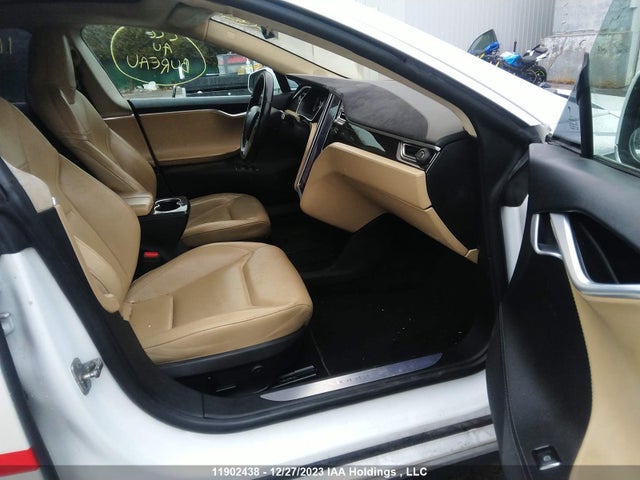 Tesla Model S 85d 2015 5YJSA4H26FFP75979 Image 5