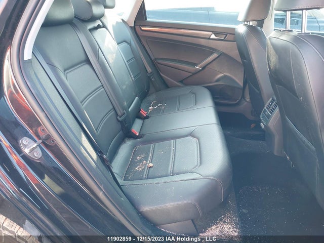 1VWBA7A38MC012339 Volkswagen PASSAT