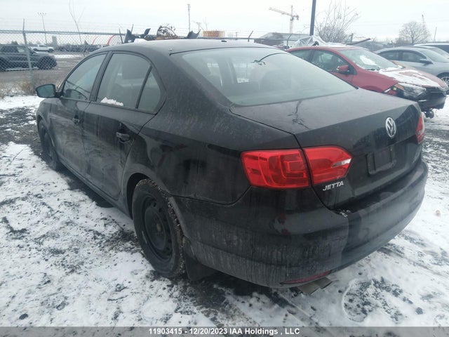3VW1K7AJ4EM355527 Volkswagen JETTA SEDAN