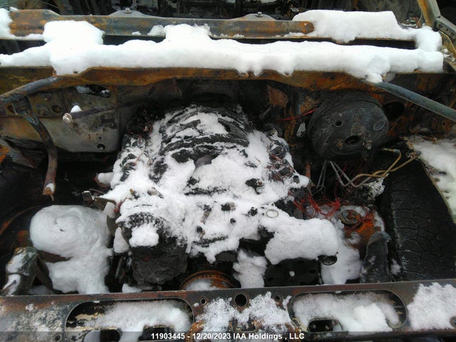 Chevrolet Silverado K1500 2015 3GCUKPEC6FG445094 Image 10