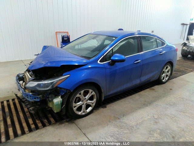 Chevrolet Cruze 2018 1G1BF5SM8J7137242 Image 2