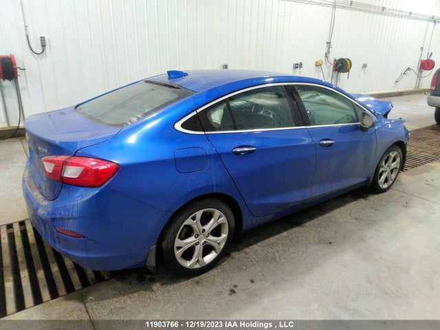 Chevrolet Cruze 2018 1G1BF5SM8J7137242 Image 4