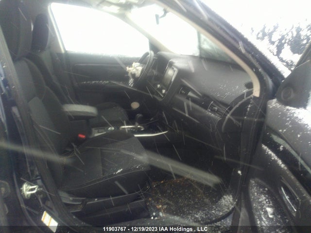 JA4AZ2A39LZ612402 Mitsubishi Outlander