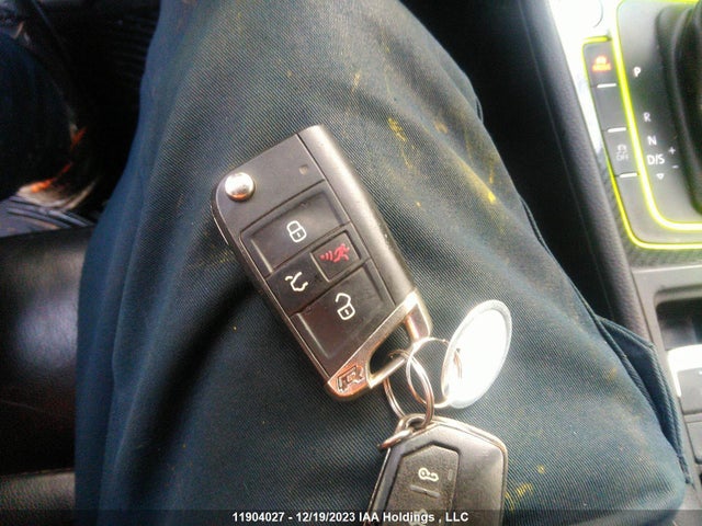 WVWVF7AU3HW078649 Volkswagen Golf R
