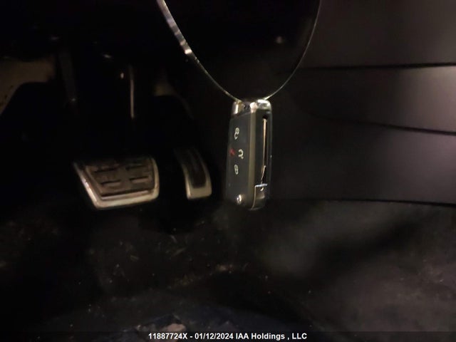 WVWVF7AU6JW216528 Volkswagen Golf R