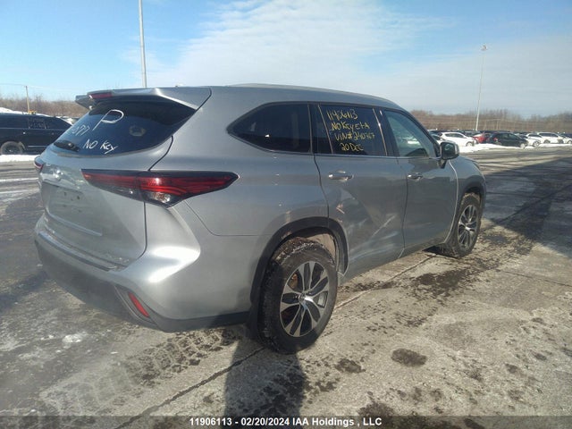 Toyota Highlander Xle 2022 5TDGZRBH8NS240767 Image 6