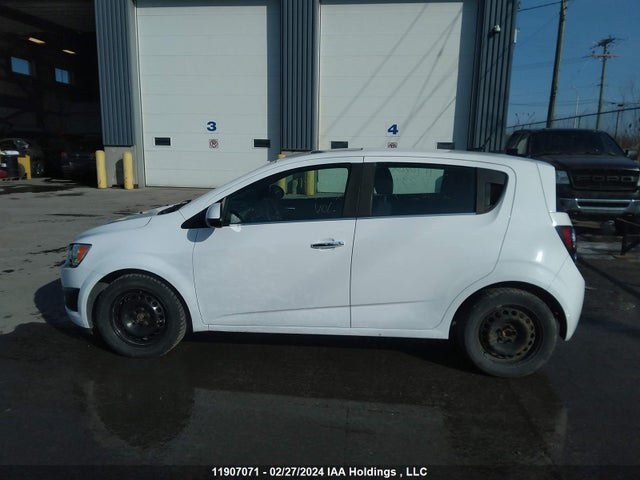 Chevrolet Sonic 2014 1G1JC6EH7E4239602 Image 14