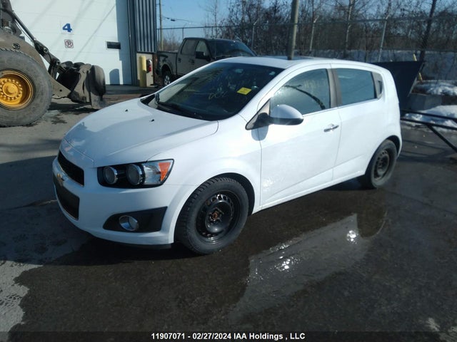 Chevrolet Sonic 2014 1G1JC6EH7E4239602 Image 2