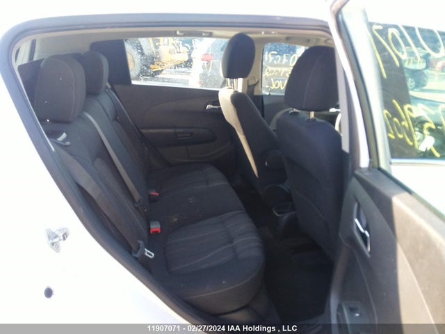 Chevrolet Sonic 2014 1G1JC6EH7E4239602 Image 8