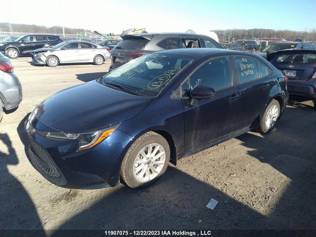 Toyota COROLLA 2022 5YFBPMBE6NP318111 Image 2