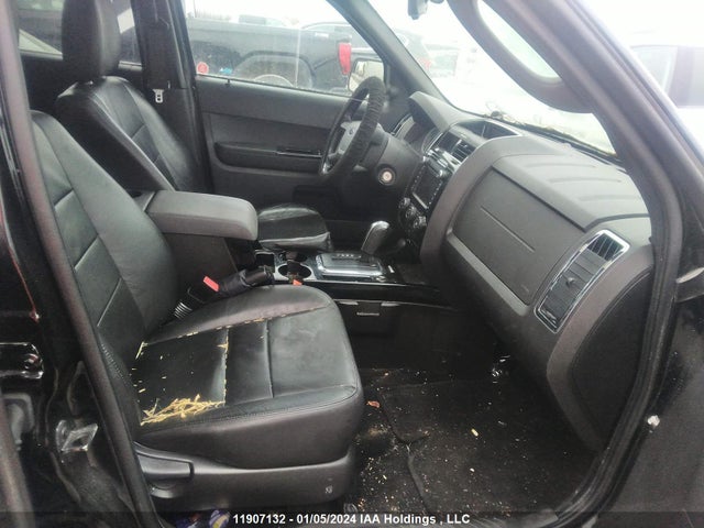 Продажа на аукционе авто 2010 Ford Escape, vin: 1FMCU9EG8AKC38790, номер лота: 11907132