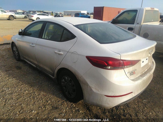 Hyundai Elantra Le 2018 5NPD74LF7JH284655 Image 3