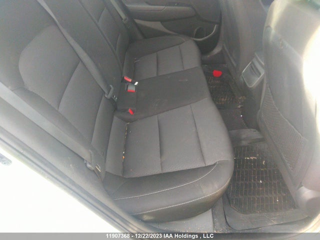 Hyundai Elantra Le 2018 5NPD74LF7JH284655 Image 8
