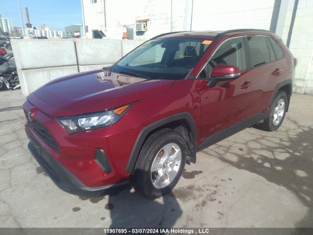 Toyota RAV4 LE 2019 2T3B1RFV0KW069864 Image 2