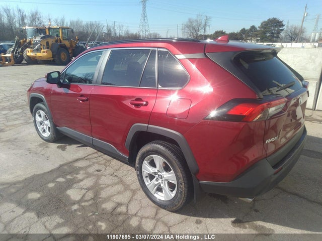 Toyota RAV4 LE 2019 2T3B1RFV0KW069864 Image 3