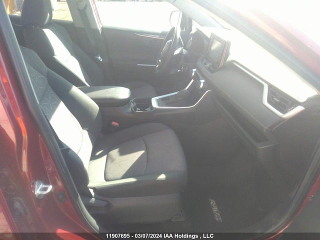Toyota RAV4 LE 2019 2T3B1RFV0KW069864 Image 5
