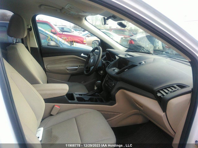 1FMCU0GD4HUB07286 Ford ESCAPE SE