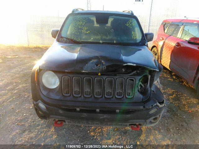 ZACCJBCT1FPC45999 Jeep Renegade Trailhawk
