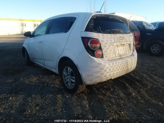 Chevrolet SONIC LT 2015 1G1JC6SH3F4120631 Image 3