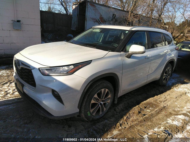 Toyota Highlander Hybrid Xle 2023 5TDKBRCH9PS116474 Image 2