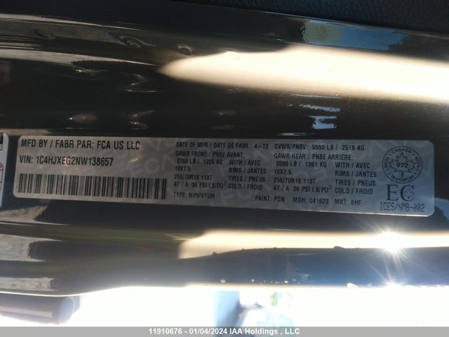 1C4HJXEG2NW138657 Jeep Wrangler Unlimited Sahara