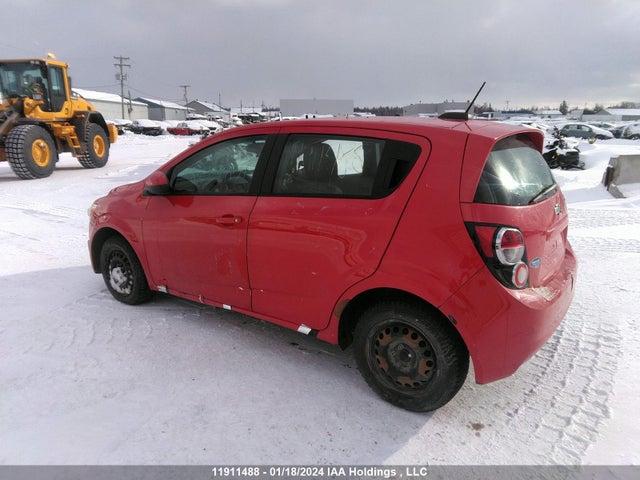 Chevrolet Sonic 2015 1G1JA6SHXF4181674 Image 3