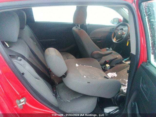 Chevrolet Sonic 2015 1G1JA6SHXF4181674 Image 8