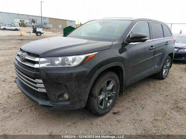 Toyota Highlander Limited 2018 5TDDZRFH5JS841450 Image 2
