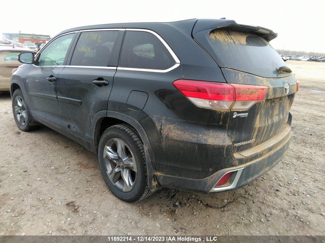 Toyota Highlander Limited 2018 5TDDZRFH5JS841450 Image 3