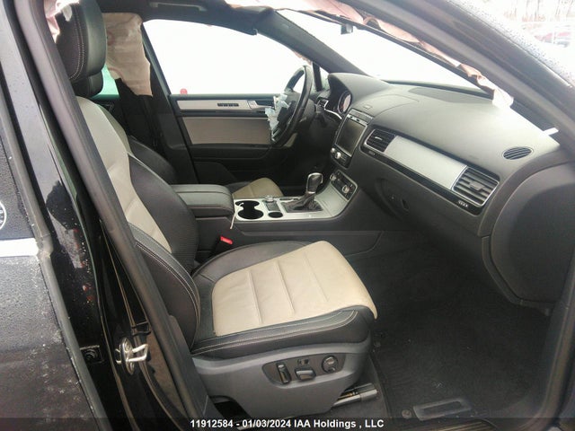 WVGRF7BP5HD000505 Volkswagen Touareg