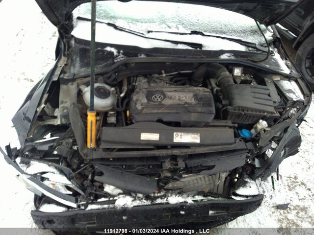 3VWG17AU0JM281444 Volkswagen GOLF