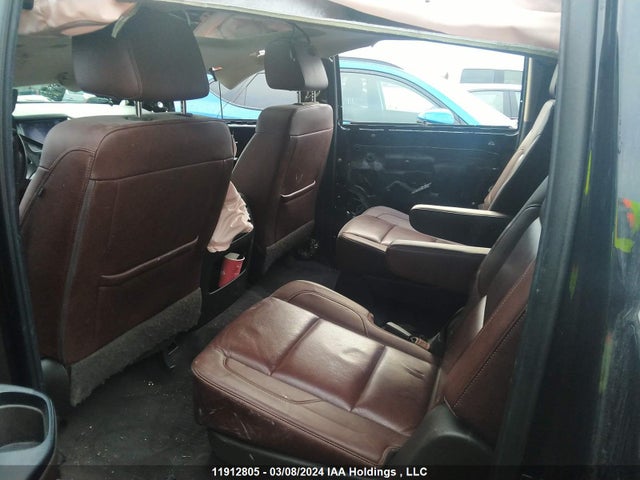 Chevrolet Suburban 2019 1GNSKJKC9KR183775 Image 8