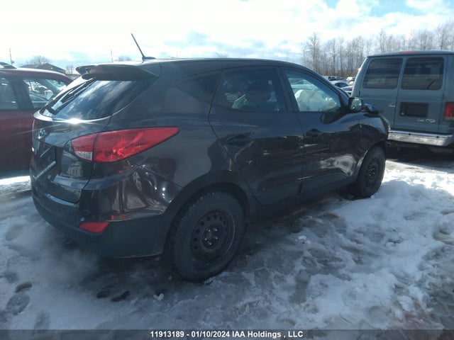 Hyundai TUCSON 2015 KM8JT3AF5FU960394 Image 4