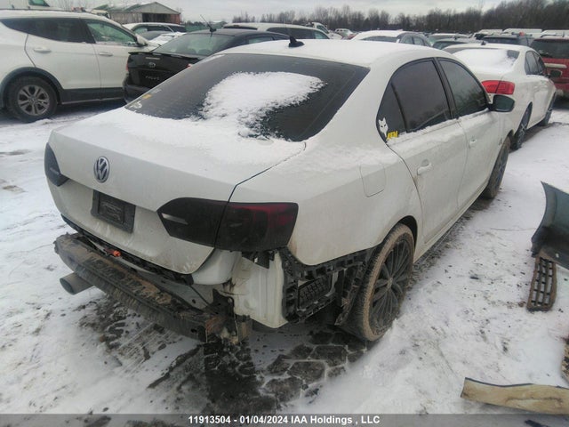 3VWG07AJ2EM413389 Volkswagen JETTA