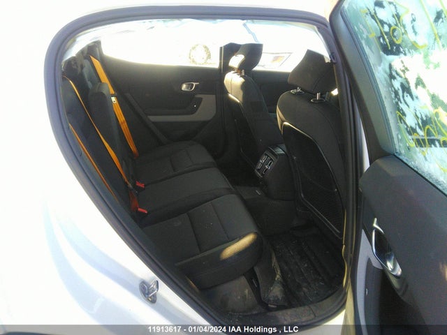 Polestar 2 2023 YSMET3KA7PL113560 Image 8