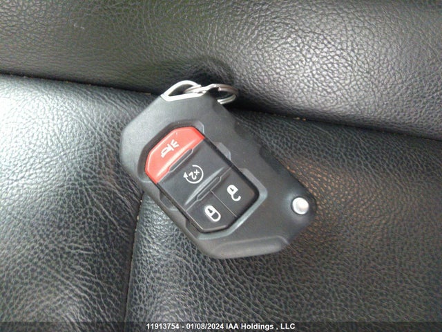 1C4HJXEN4PW530038 Jeep Wrangler 4-door Sahara Altitude