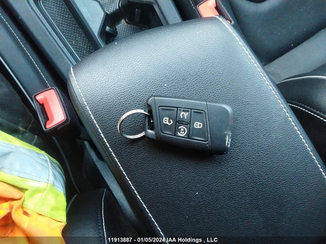 3VV4B7AX2MM127286 Volkswagen Tiguan