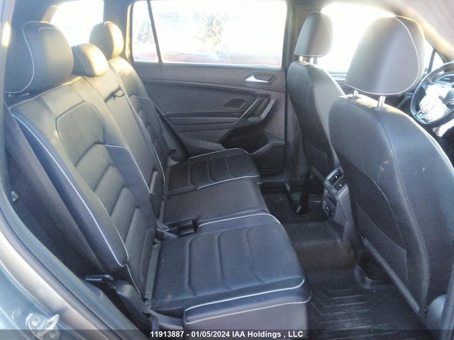 3VV4B7AX2MM127286 Volkswagen Tiguan
