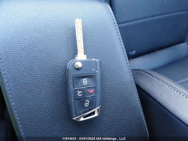 3VV2B7AX1LM116429 Volkswagen TIGUAN