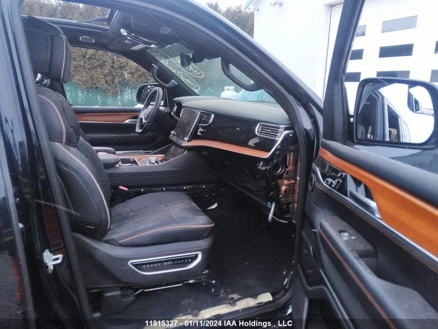 1C4SJVGJ7NS207689 Jeep Grand Wagoneer Series Iii
