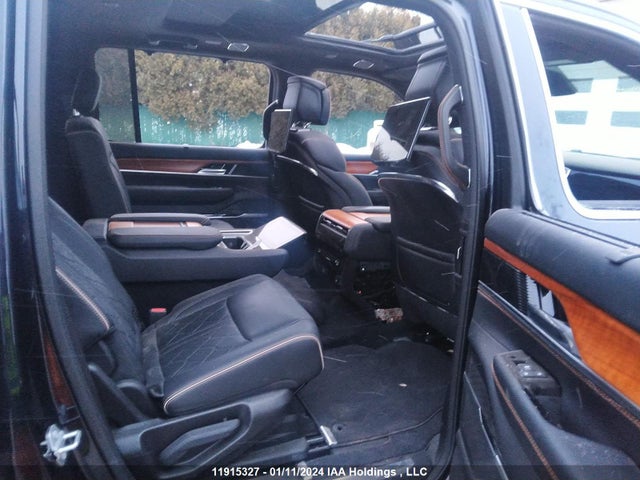 1C4SJVGJ7NS207689 Jeep Grand Wagoneer Series Iii