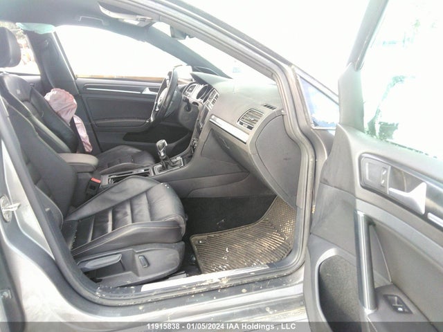 WVWVF7AU8HW081675 Volkswagen Golf R