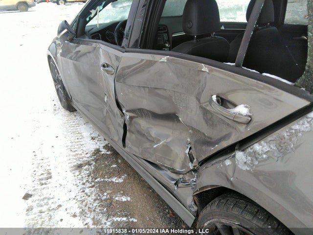 WVWVF7AU8HW081675 Volkswagen Golf R