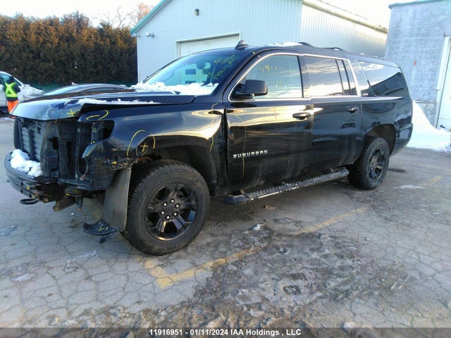 Chevrolet Suburban 2017 1GNSKHKC7HR257552 Image 2