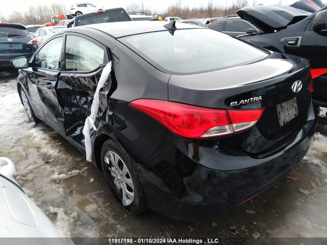 Hyundai ELANTRA GL 2015 5NPDH4AE5FH624349 Image 3