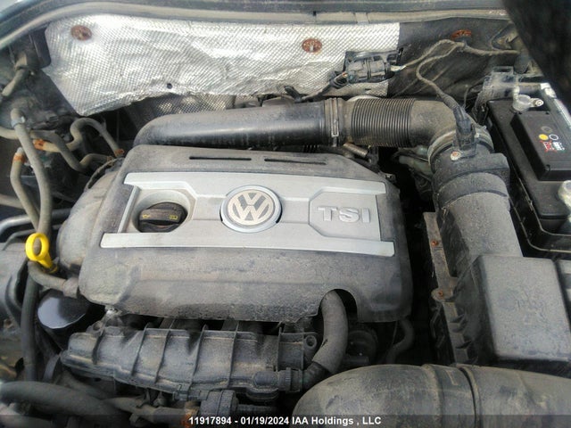WVGKV7AX6GW033036 Volkswagen TIGUAN